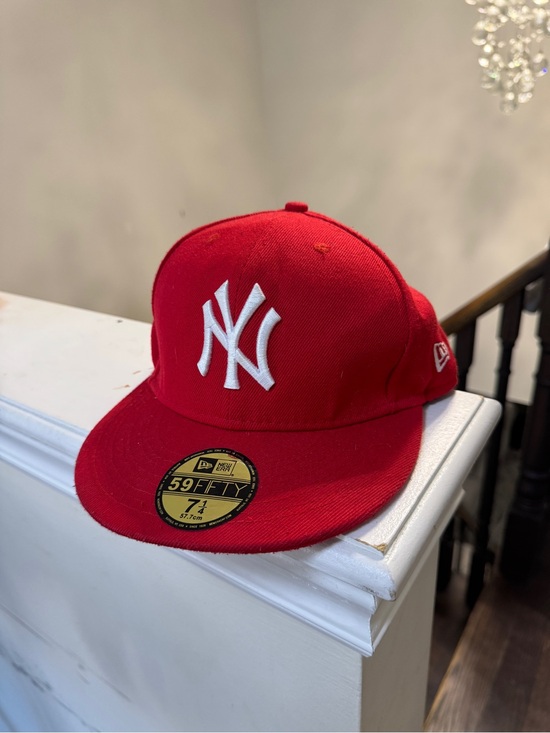 New Era Other - New Era Red & White NY Yankees 59FIFTY Fitted Hat